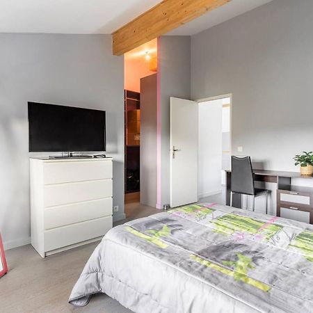 Grande Chambre Privee Avec Salle De Bain Et Wc Labarthe-sur-Leze Εξωτερικό φωτογραφία