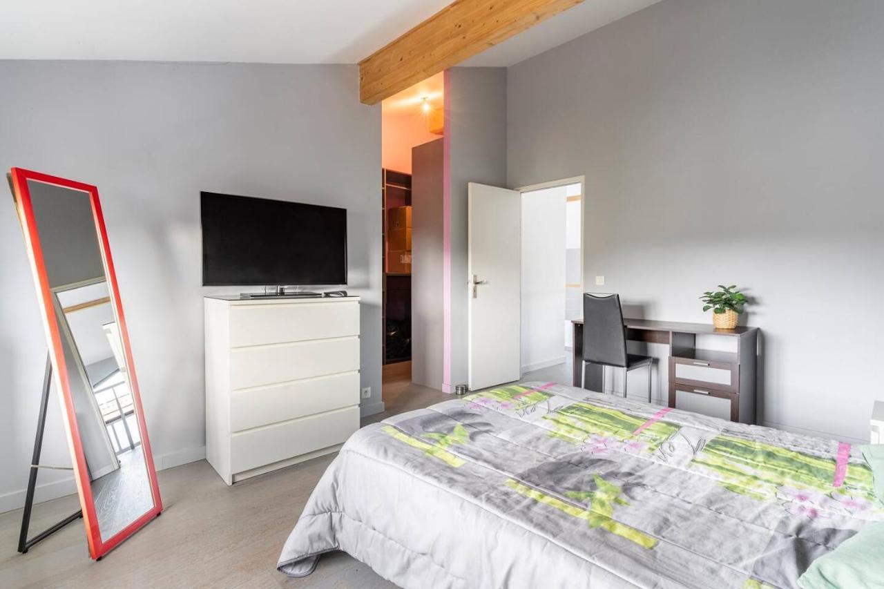 Grande Chambre Privee Avec Salle De Bain Et Wc Labarthe-sur-Leze Εξωτερικό φωτογραφία